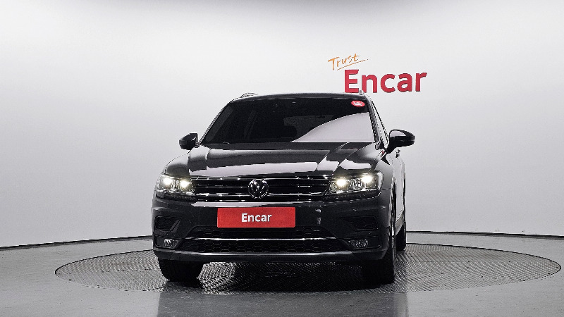 car Volkswagen Tiguan id66122 photo #3