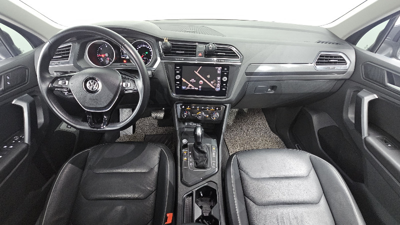 car Volkswagen Tiguan id66122 photo #7