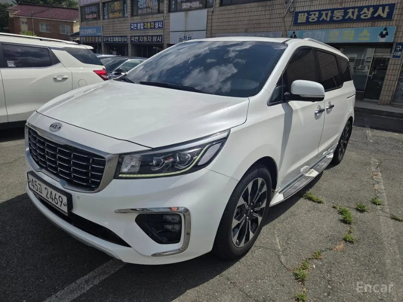 car KIA Carnival id66162 main photo