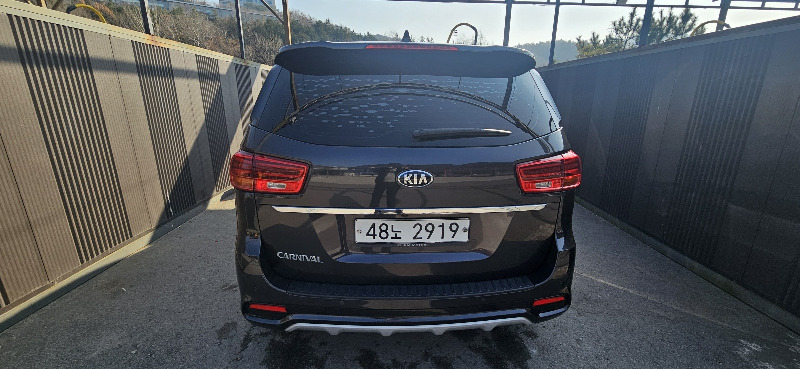 car KIA Carnival id66201 photo #4