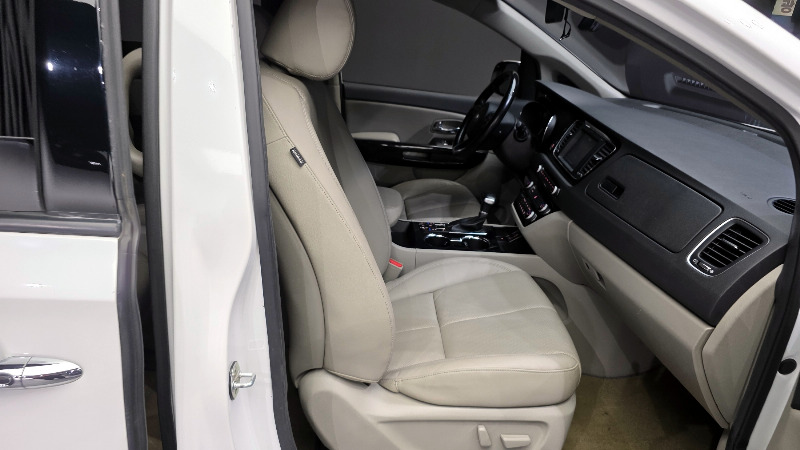 car KIA Carnival id66231 photo #12