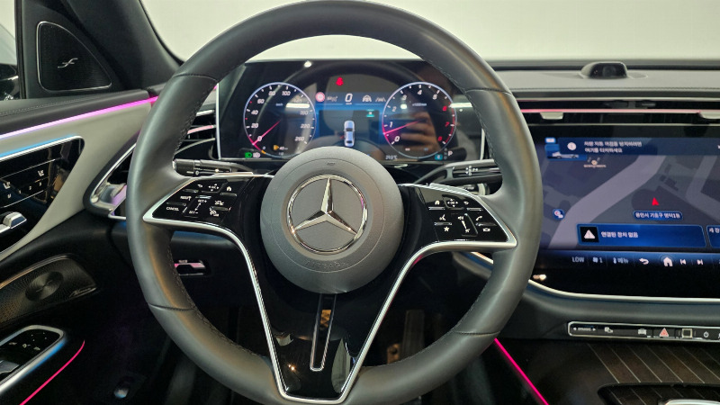 car Mercedes Benz E Class id66264 photo #19