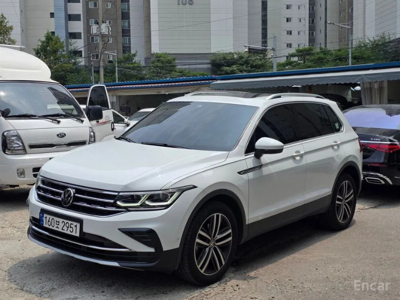 car Volkswagen Tiguan id66271 photo #2