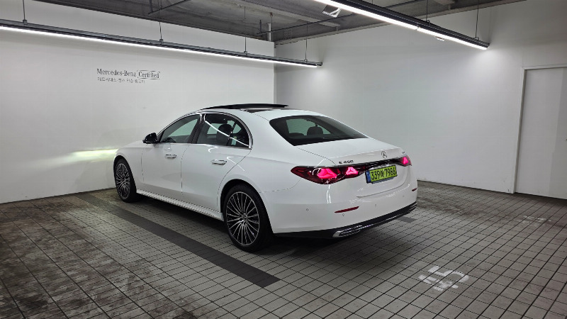 car Mercedes Benz E Class id66323 photo #2