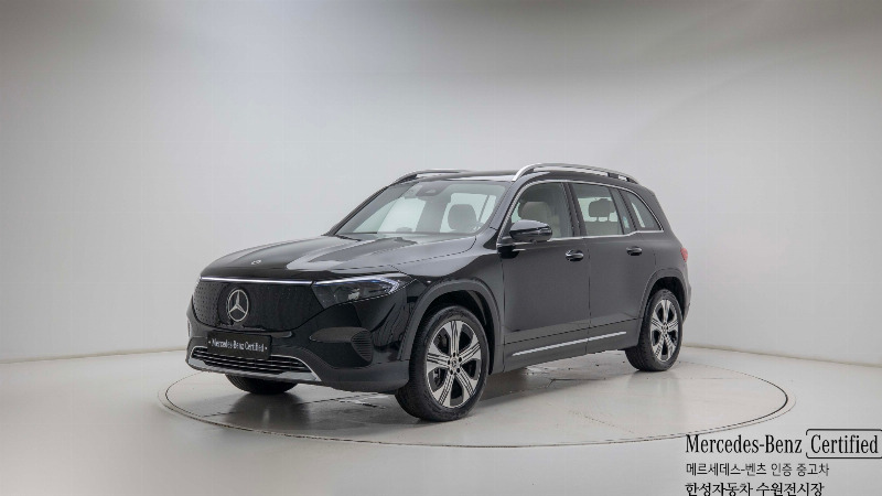 car Mercedes Benz EQB id66359 main photo