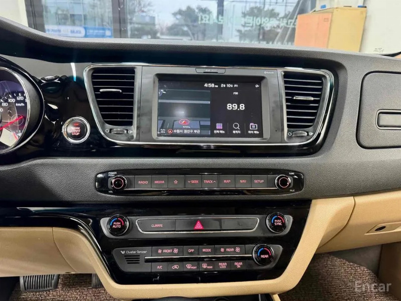 car KIA Carnival id66429 photo #19