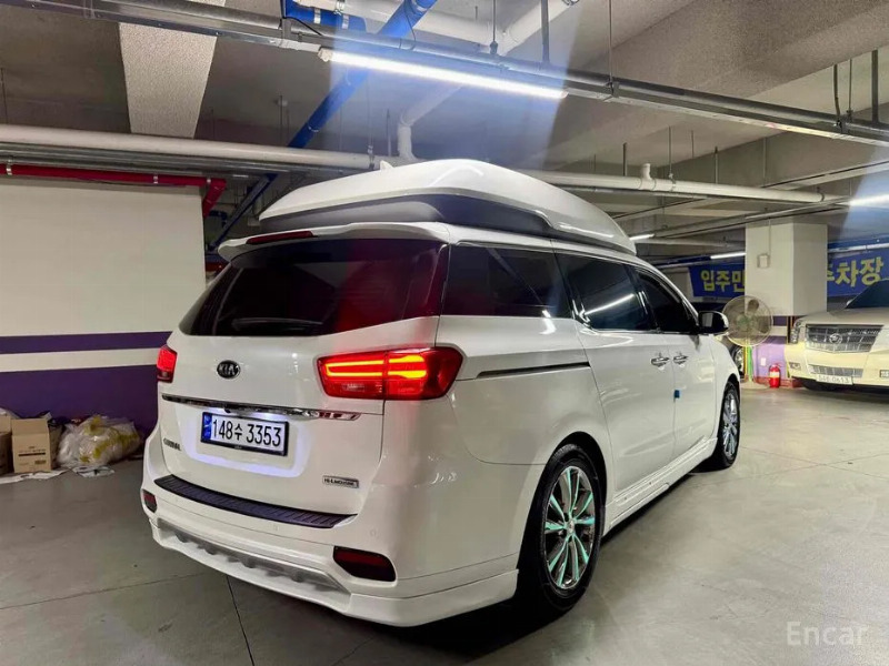 car KIA Carnival id66429 photo #4
