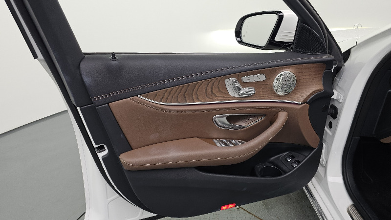car Mercedes Benz E Class id66483 photo #24