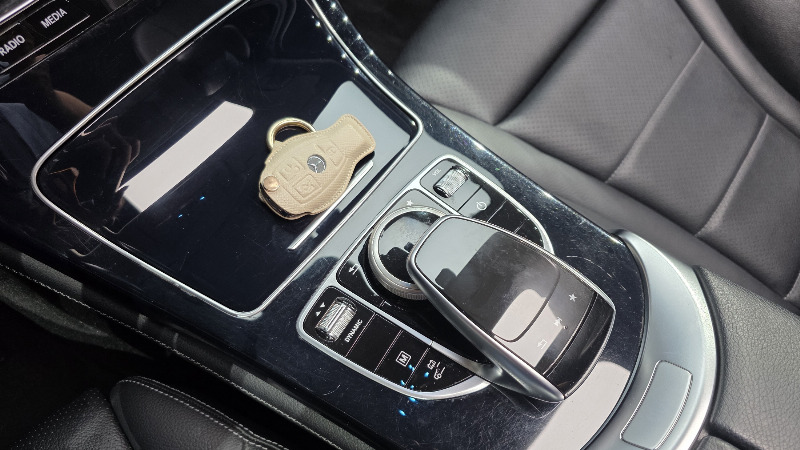 car Mercedes Benz GLC id66533 photo #17