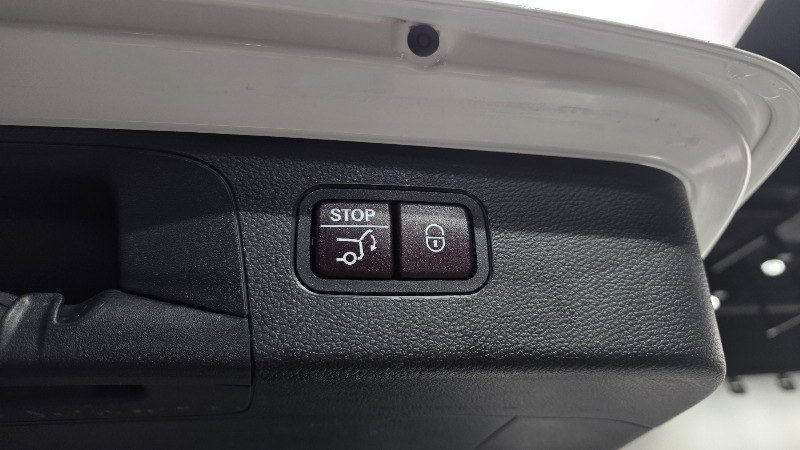 car Mercedes Benz GLC id66533 photo #20