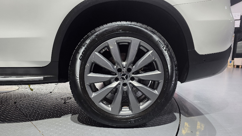 car Mercedes Benz GLC id66533 photo #21