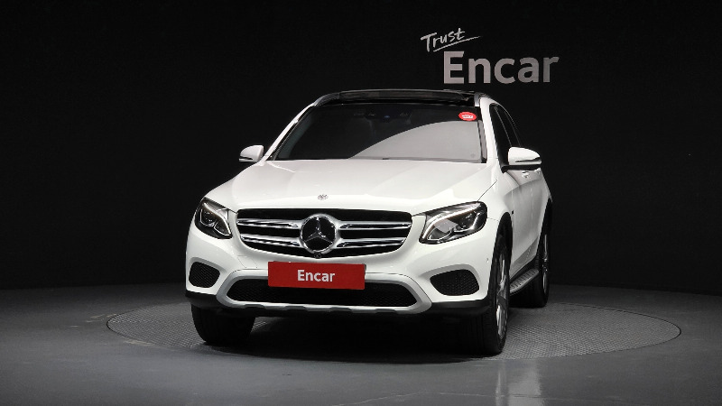 car Mercedes Benz GLC id66533 photo #3
