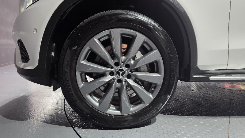 car Mercedes Benz GLC id66533 photo #5