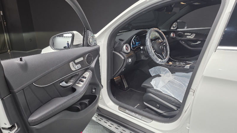 car Mercedes Benz GLC id66536 photo #10