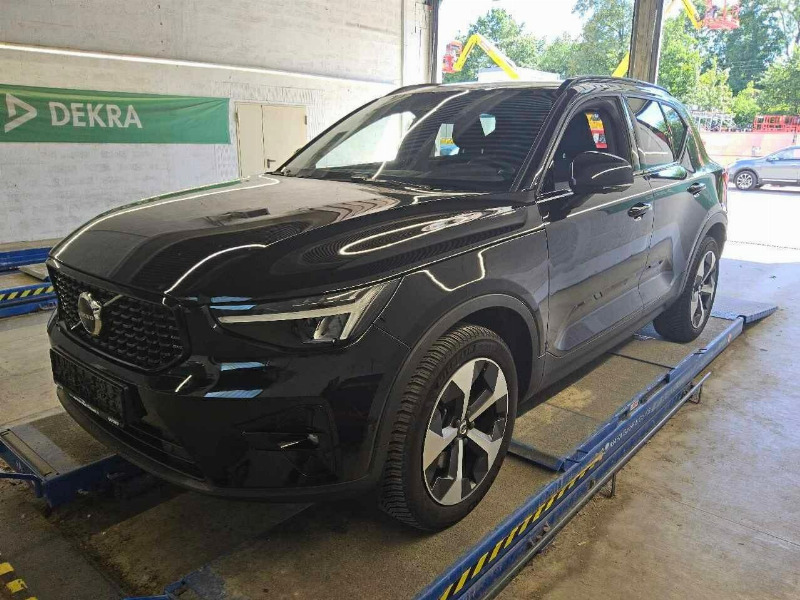car Volvo XC40 id66612 photo #2