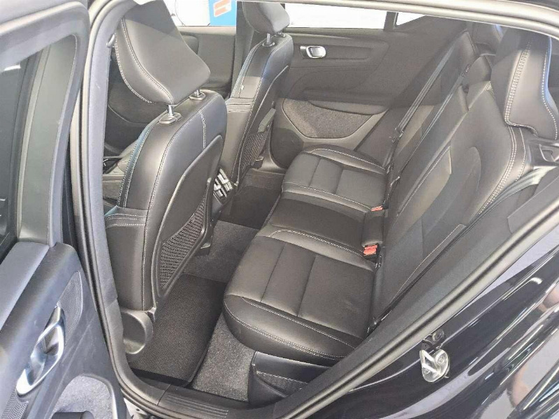 car Volvo XC40 id66612 photo #5