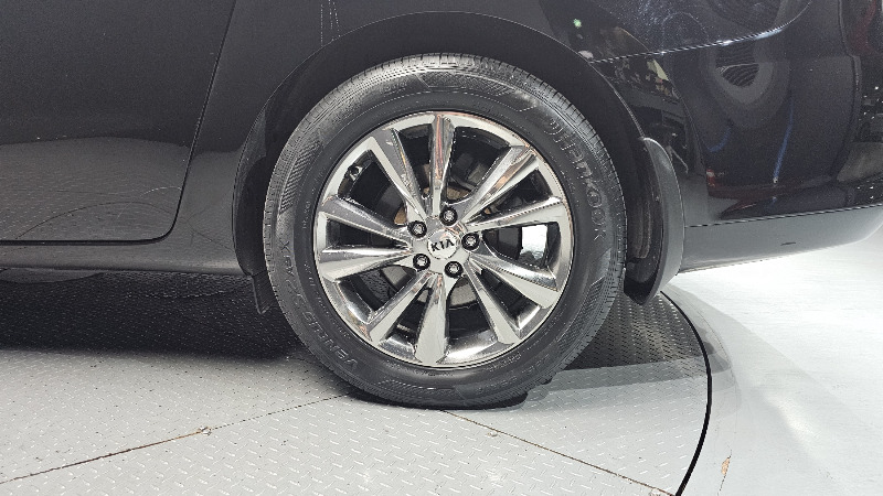 car KIA Carnival id66672 photo #5