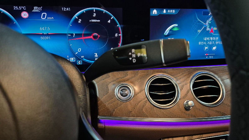 car Mercedes Benz E Class id66751 photo #9