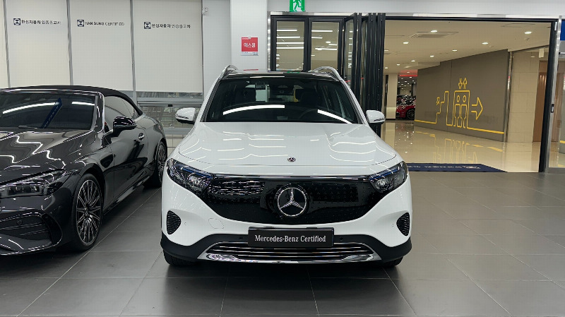 car Mercedes Benz EQB id66757 photo #2
