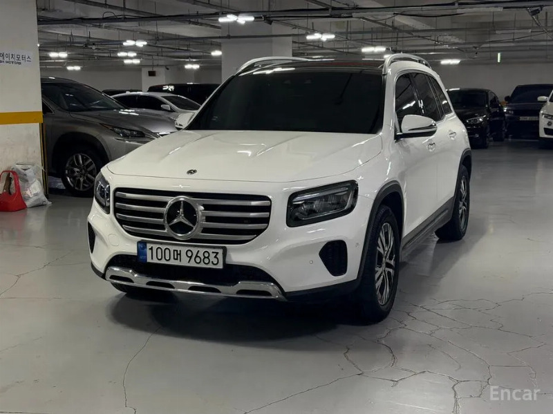 car Mercedes Benz GLB id66767 main photo
