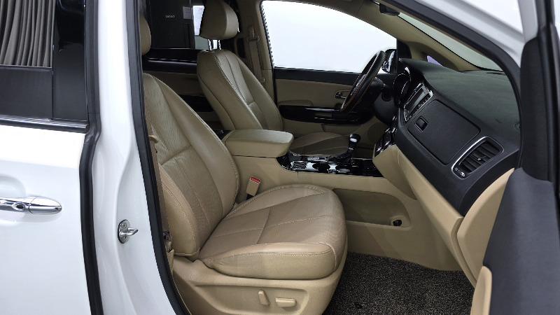 car KIA Carnival id66906 photo #10