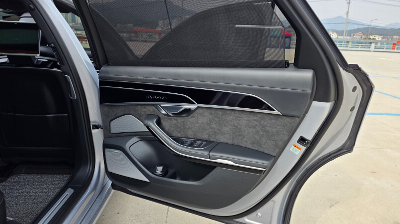 car Audi A8 id66921 photo #17
