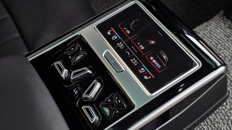 car Audi A8 id66921 photo #18