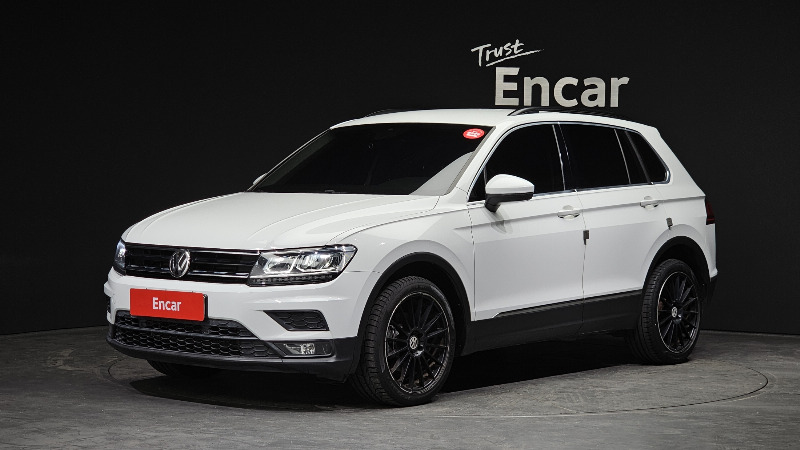 car Volkswagen Tiguan id66922 main photo