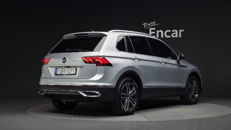 car Volkswagen Tiguan id66923 photo #2