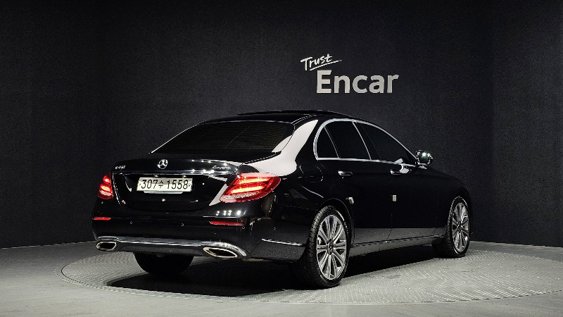 car Mercedes Benz E Class id66936 photo #2