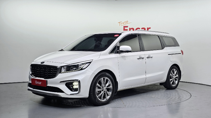 car KIA Carnival id67002 main photo