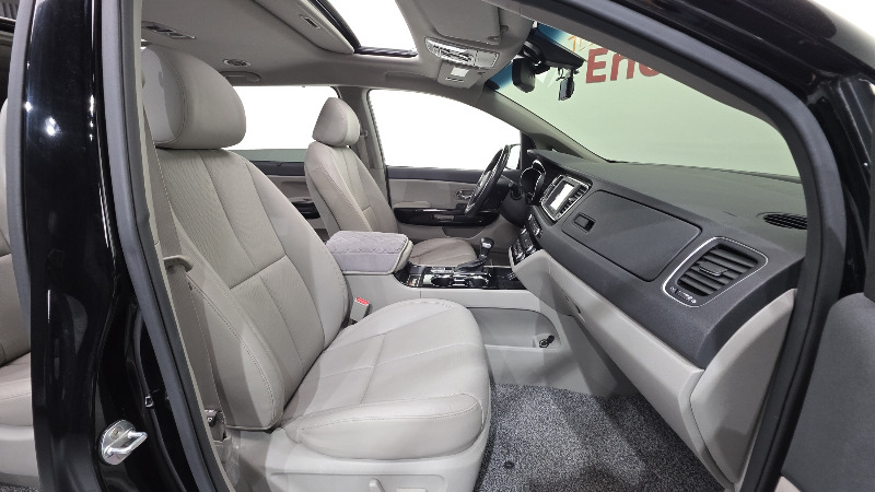 car KIA Carnival id67021 photo #10