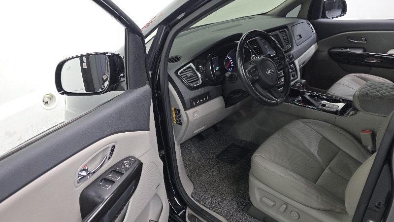 car KIA Carnival id67021 photo #12