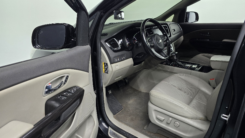 car KIA Carnival id67048 photo #11