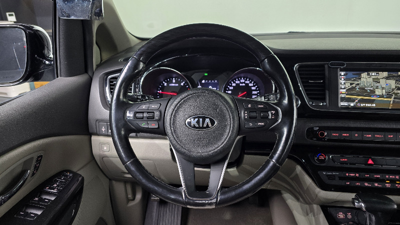 car KIA Carnival id67048 photo #13