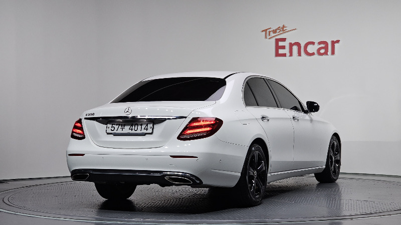 car Mercedes Benz E Class id67080 photo #2