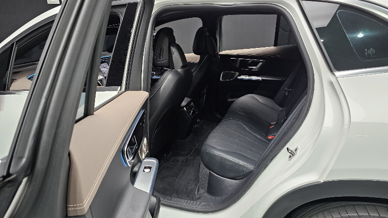 car Mercedes Benz EQE id67105 photo #18
