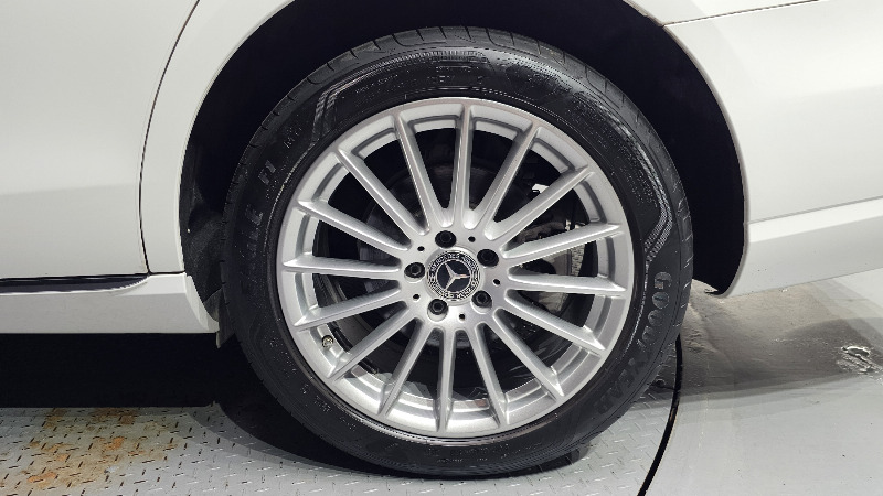 car Mercedes Benz E Class id67122 photo #21