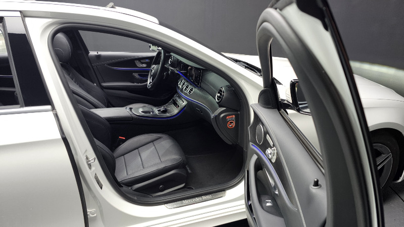 car Mercedes Benz E Class id67123 photo #26