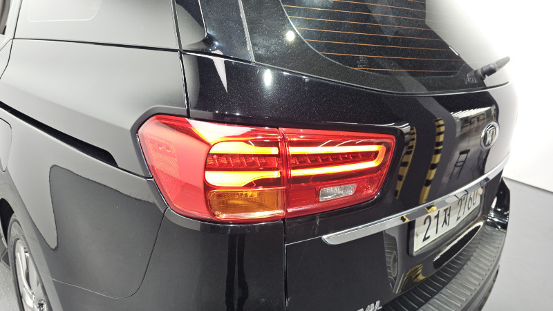 car KIA Carnival id67152 photo #23