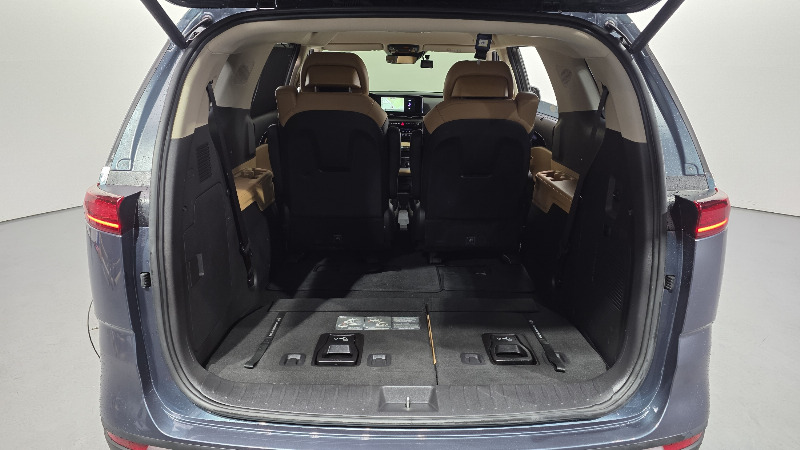 car KIA Carnival id67178 photo #16