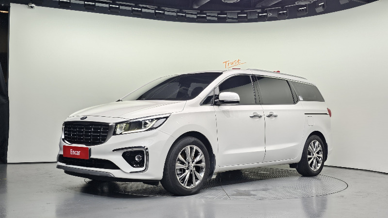 car KIA Carnival id67184 main photo