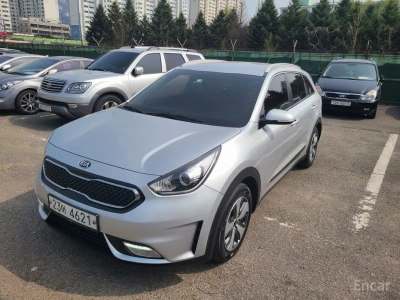 car KIA Niro id67221 main photo