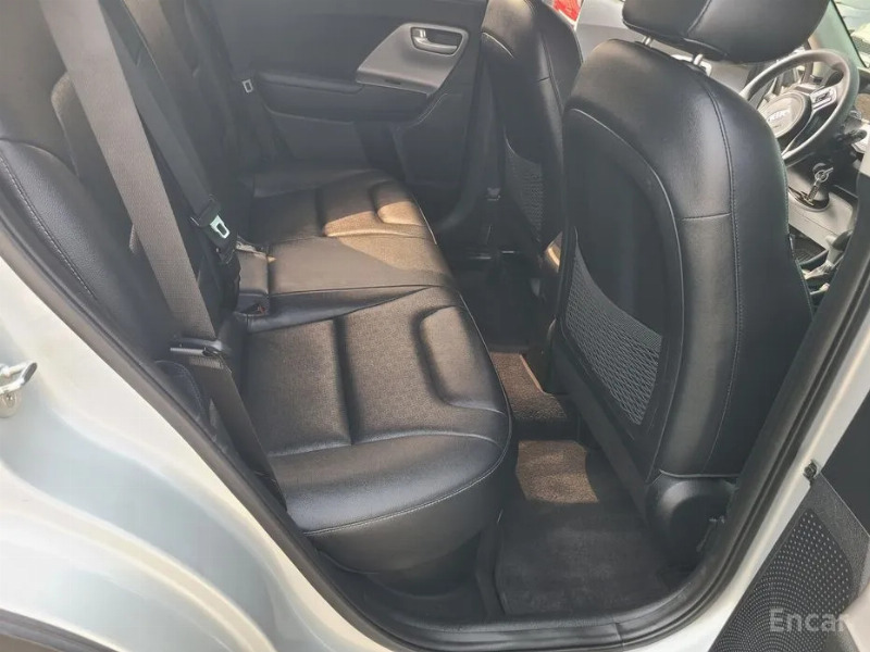 car KIA Niro id67221 photo #10