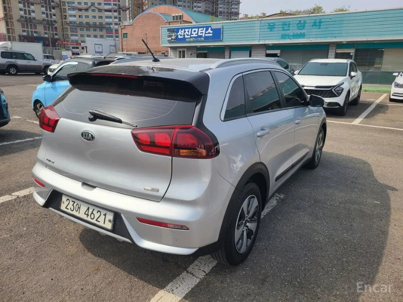 car KIA Niro id67221 photo #5