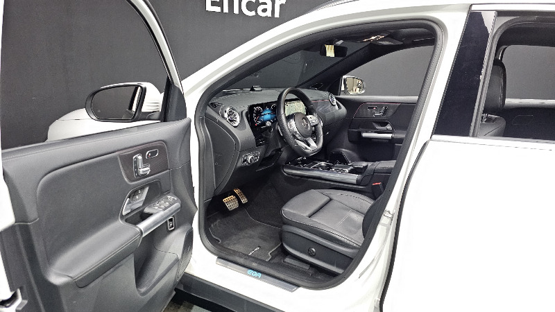 car Mercedes Benz EQA id67241 photo #10
