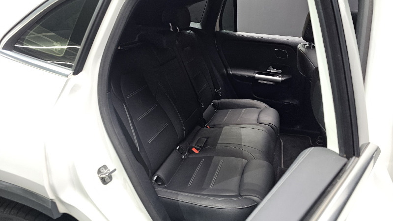 car Mercedes Benz EQA id67241 photo #27
