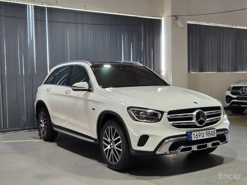 car Mercedes Benz GLC id67257 photo #3