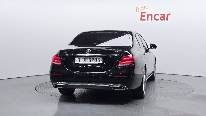 car Mercedes Benz E Class id67279 photo #4