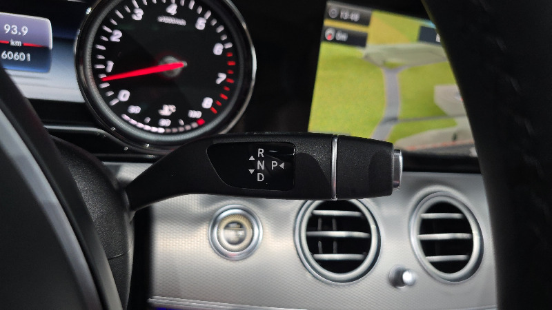 car Mercedes Benz E Class id67279 photo #9